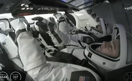 NASA crew’s epic 8-month mission ends with Pacific splash