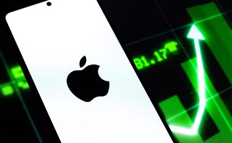 Why Apple stock could face a pullback after a 30% surge