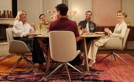 Why comfortable seating matters at Thanksgiving Dinner