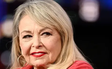 Roseanne Barr Blasts Former Co-Star Who Turned His Back Years After Defending Her Over Racist Tweet
