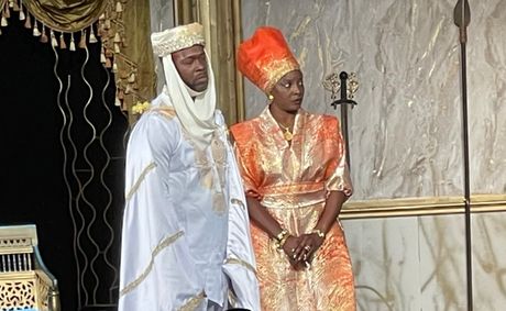 ‘Watch the Throne’ serves up royalty, disloyalty, and sibling rivalry