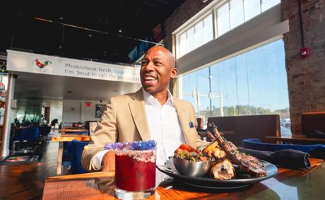 Kevin Kelley’s Southern Comfort Food Makes Kitchen + Kocktails a Welcome Home Destination