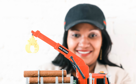 Lesly Simmons shares holiday picks for families looking to cut back on screen time