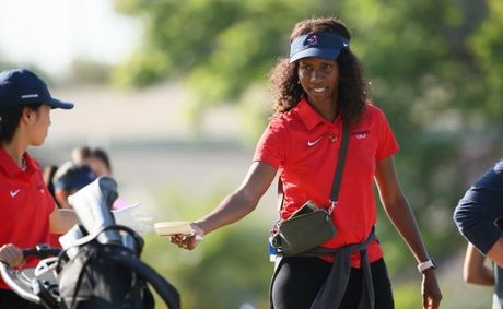Charlé Moore is on Par at Crossroads