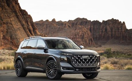 Red Rock and Heavy Metal: Driving Audi’s 2027 Q9 and SQ9 SUVs Through Utah’s Picturesque Backdrops