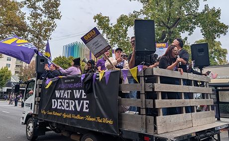 State continues to negotiate new contract with employee unions