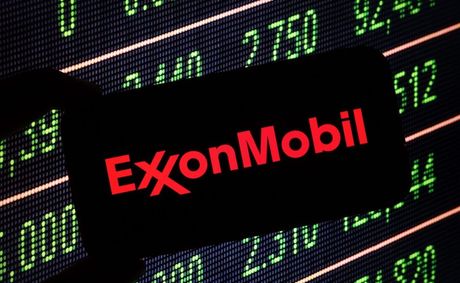 Exxon’s refining boom drives record Q3 and $20B buyback plan
