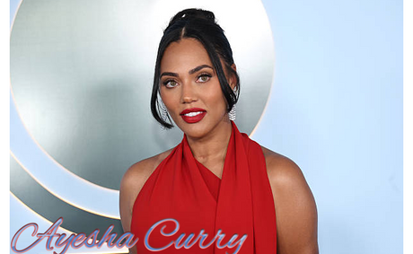 Ayesha Curry Proves Black Women Can Chase Their Dreams Without Leaving Family Behind.