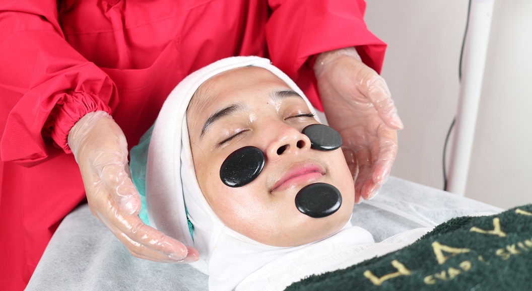 hayyu syar'i Wajib Tahu! 4 Hal Yang Gak Boleh Dilakukan Setelah Facial