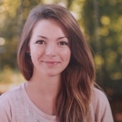 Stehe als Babysitter in 40233 Düsseldorf zur Verfügung.