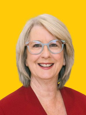 VAN OOSTEN, Maxine Joy