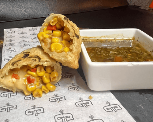 EMPANADA DE ELOTE.png