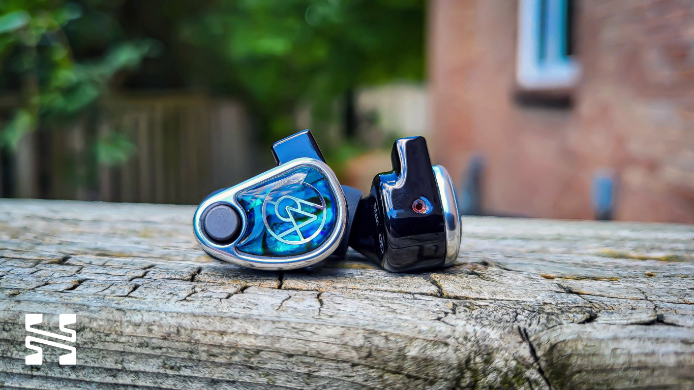 64 Audio Buyer's Guide headphones.com