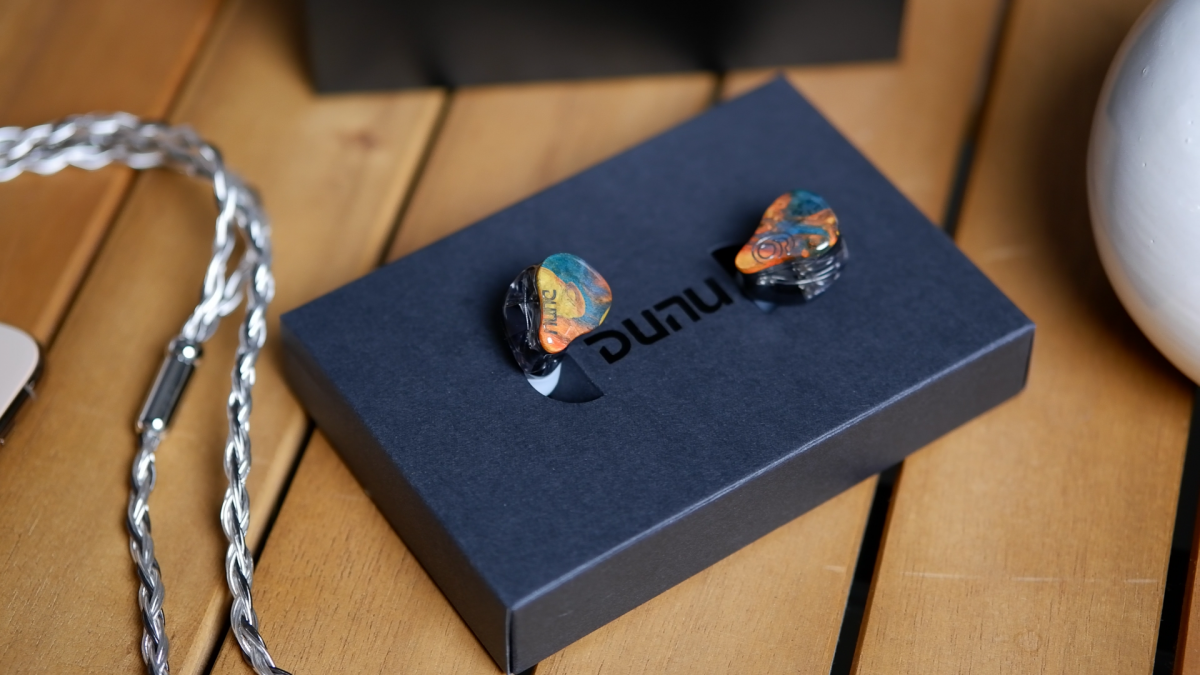 Dunu SA6 Review - Mid-level Reference – Headphones.com Dunu SA6 Review - Mid-level Reference – Headphones.com