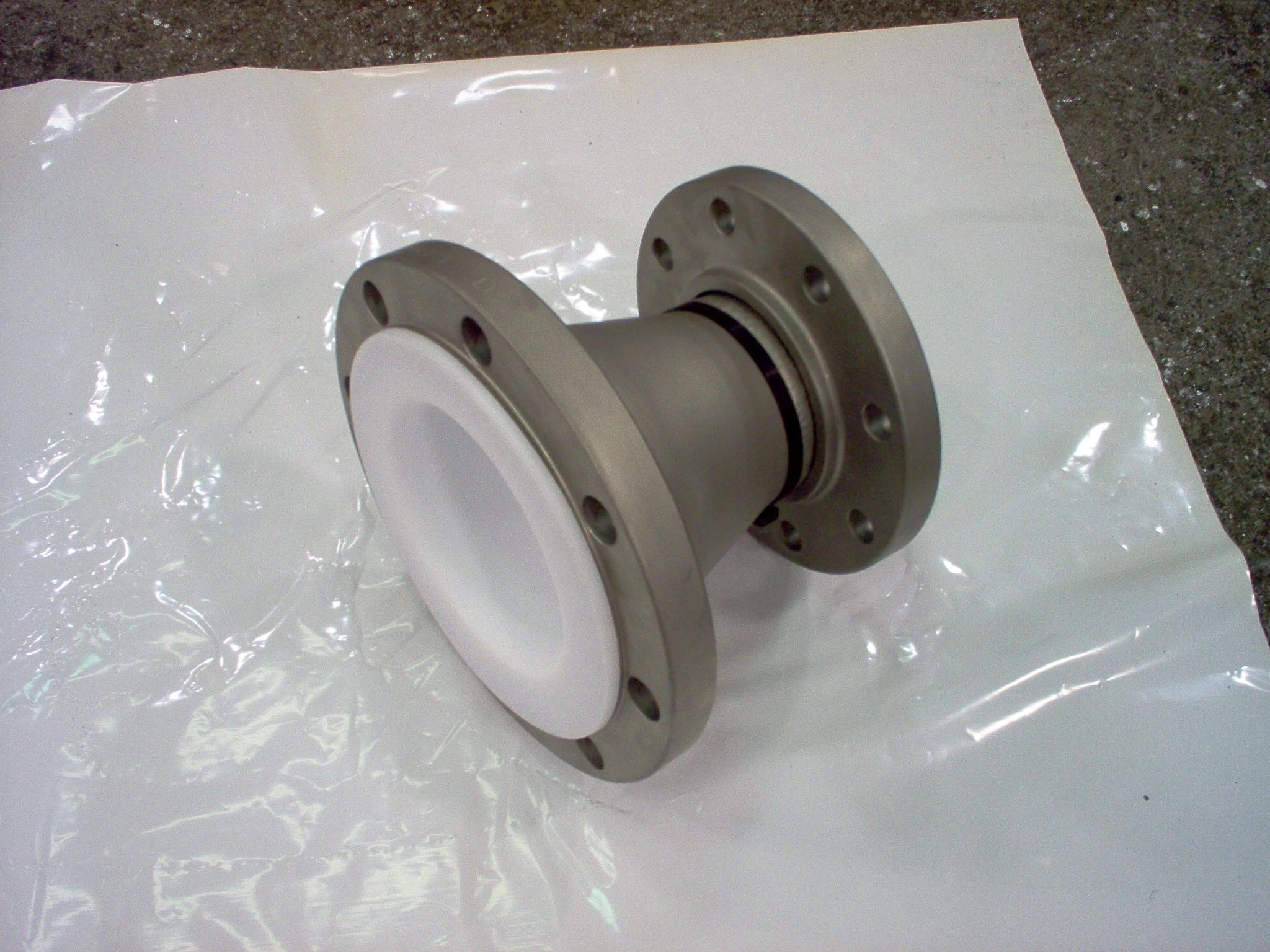 JCS Tool 6"x4" PTFE-lined concentric reducer, official product photo