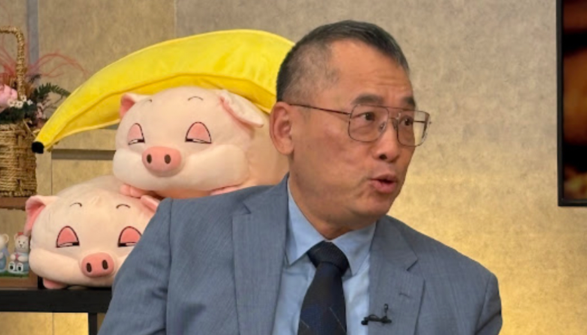杭良文醫師（左）分享，評估睡眠除了總時數，也要看「睡眠效率」。（圖／好好聽提供）