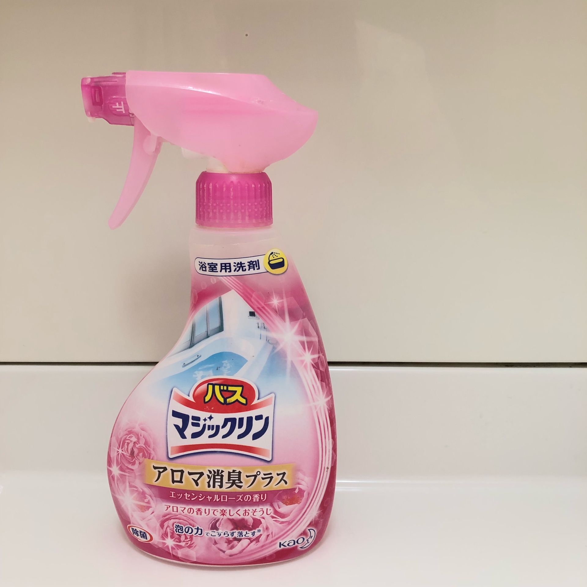 セール価格 バスマジックリン 泡立ちスプレー SUPERCLEAN アロマローズ 本体 380ml 1本 discoversvg.com