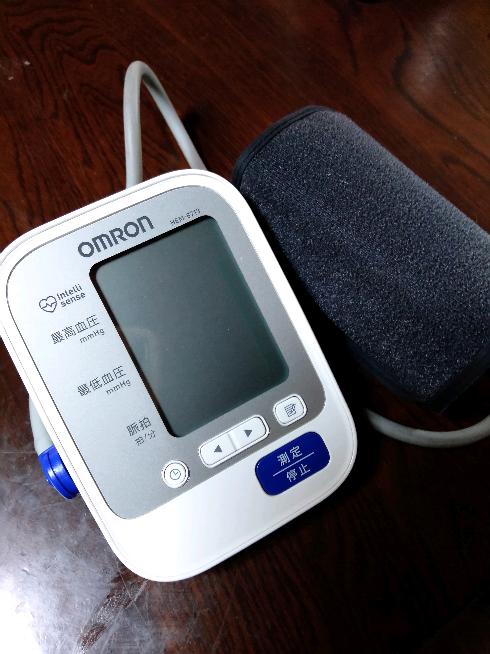 になります OMRON - Ayumu Kuragari様専用 HEM-8713 2台の通販 by ぼこ ...