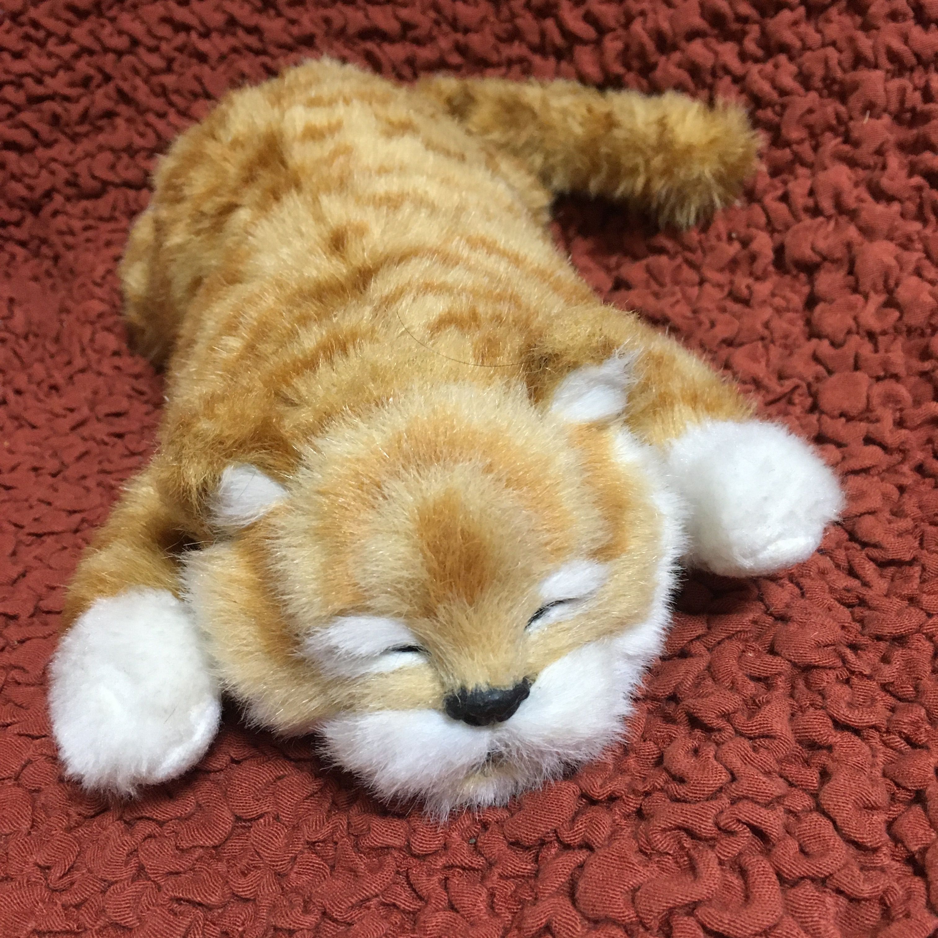 音に反応して笑う猫 猫山さん ゴールド 格安販売中