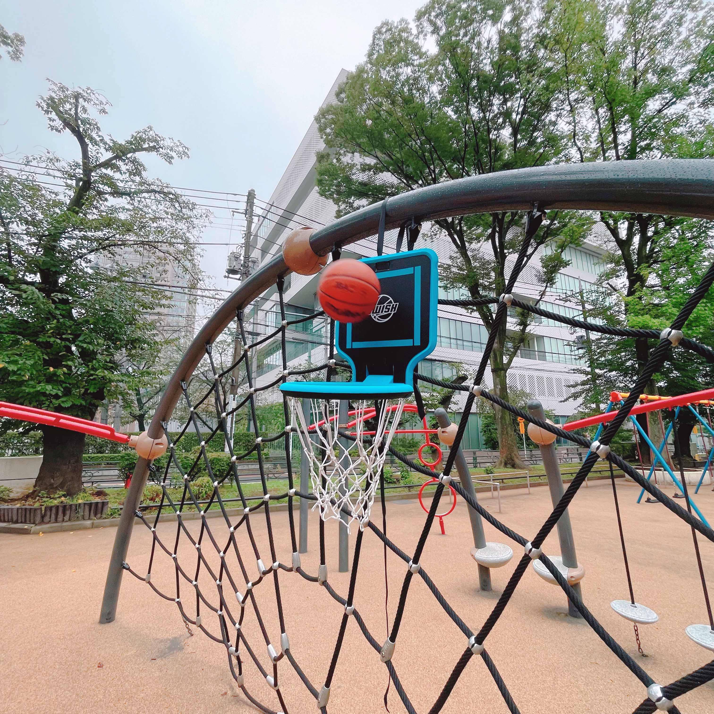 9120円 今季も再入荷 Swish ポータブル バスケットゴール 持ち運び 背負える 高さ調節可能 子供から大人まで対応 組み立て不要 様々な場所に取付けできる 公園