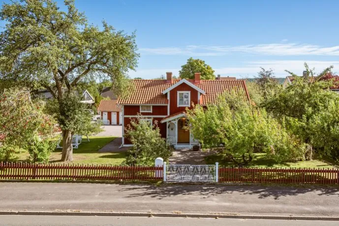 Villa, 3 rum, 140 m² i Tidaholm