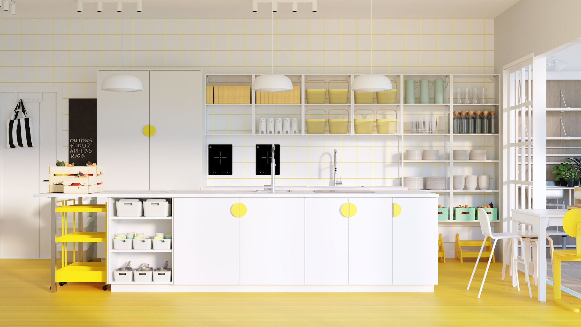 Cuisine METOD avec façades blanc, plan de travail blanc marbré/stratifié et électroménagers inclus, présentée sous trois angles différents avec des exemples d’utilisation des rangements de la cuisine.