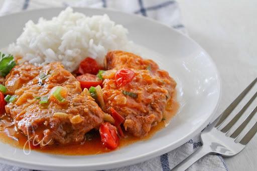 Plain Rice with Tomato Stew