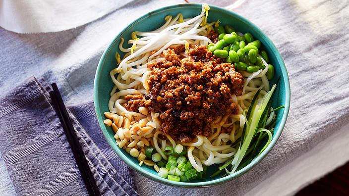 Zha Jiang Noodles (Pork Meat)