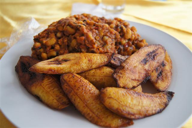 Beans stew with fried plantain