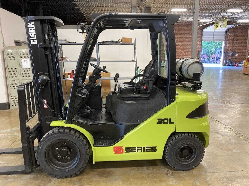 Primary display photo for CLARK S30 IC Pneumatic Tire