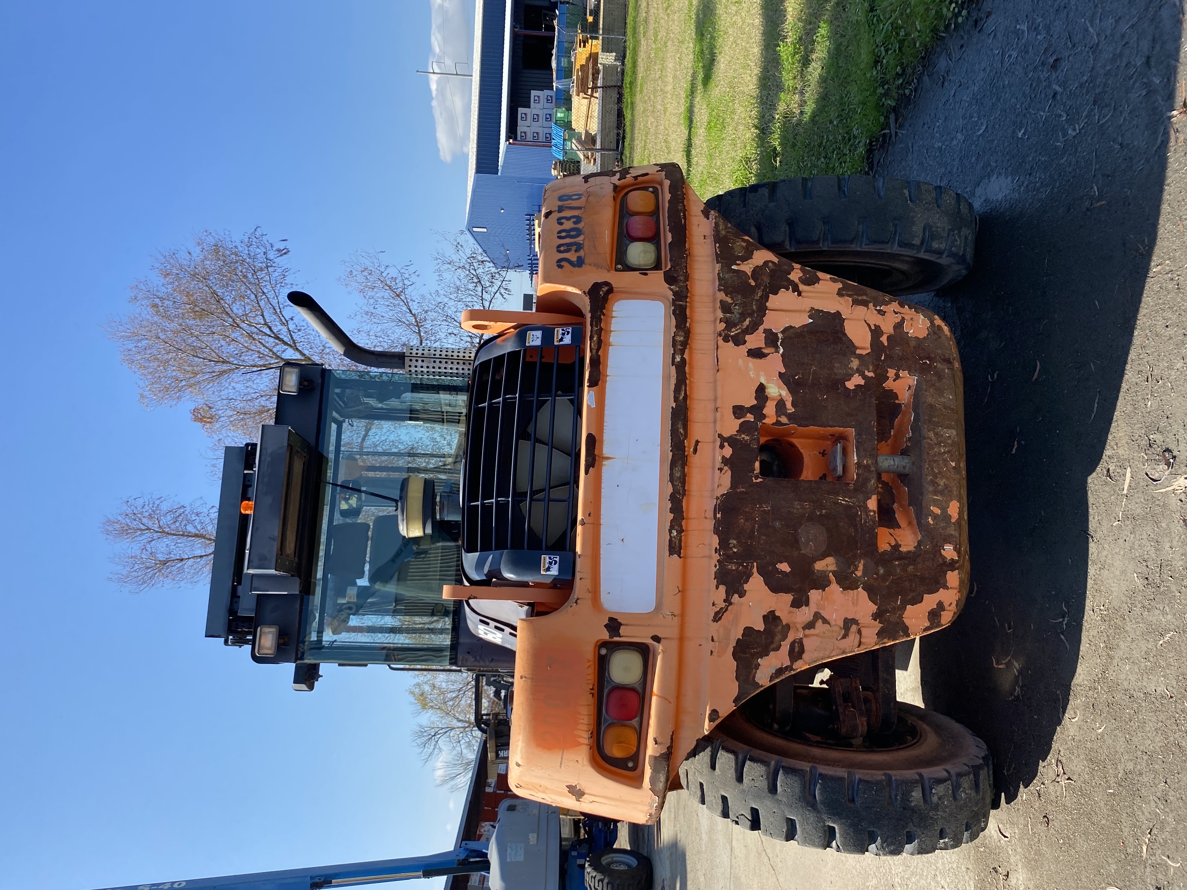 Primary display photo for DOOSAN D160S-5 IC Pneumatic Tire