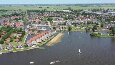 Lucht video van het stadje Heeg in Friesland Nederland