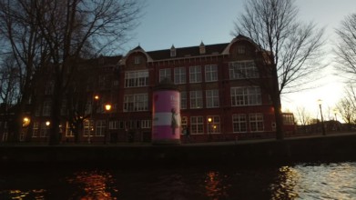 Lichtfestival in Amsterdam aan de Amstel in Nederland bij avond