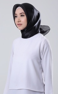 Printed Scarf Camelia Scarf Black-182977