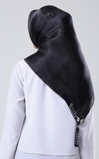 Printed Scarf Camelia Scarf Black-182978
