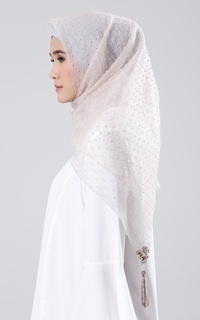 Hijab Motif Camelia Ruby Scarf Cream-184654