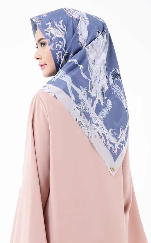 BUCKLE SCARVES BY. AZZARA seri v.3 Voal Sublim digital printing 110 x 110cm  Plat besi AZ Include brosh + box