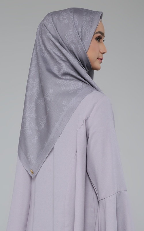 Raya Monogram Off White Scarf – Belhams