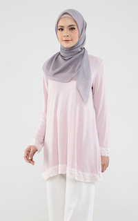 Manset Lace Top