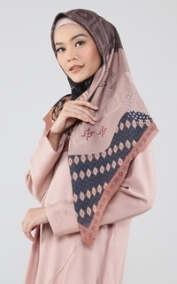 Hijab Motif Sahirah Scarf 