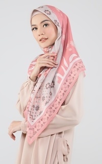 Hijab Motif Gendhis Scarf