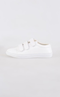 Sepatu Key Velcro Shoes White