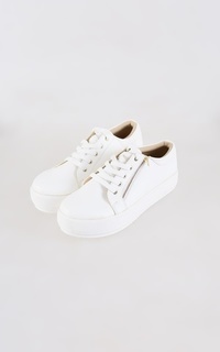 Sepatu Moela Shoes White