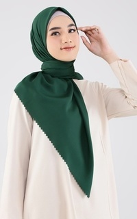 Hijab Polos Satin Premium S.18