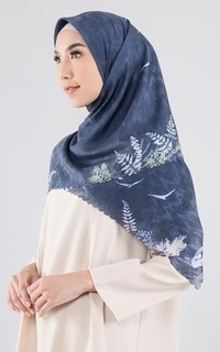 Hijab Motif Awang Petang Malam