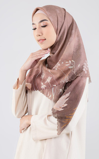 Hijab Motif Dried Flower Clay