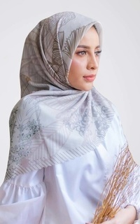 Hijab Motif Roujak - Le Hijab Jardin Palais Royal