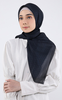Hijab Motif The Tapis Square - Black