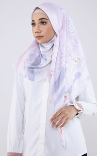 Printed Scarf Radwah X Analisa Scarf Peony