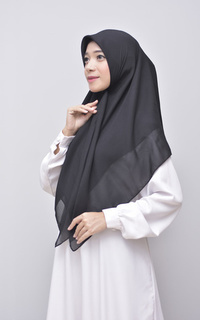 Bella Instan Square Hijab Syari Black